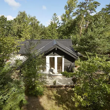 Holiday home Andy - 150m From The Sea By Interhome